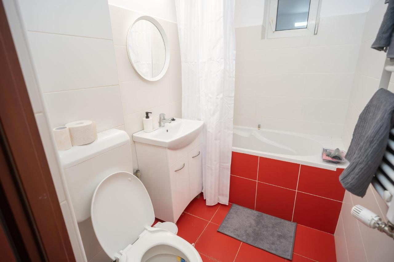 Spacious 2Br Dristor Apartment Bukarest Exterior foto