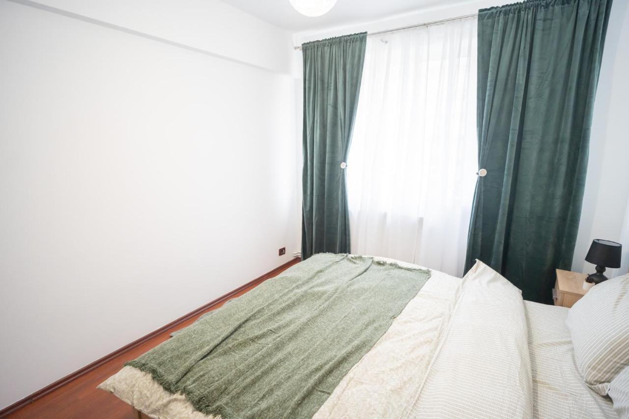 Spacious 2Br Dristor Apartment Bukarest Exterior foto